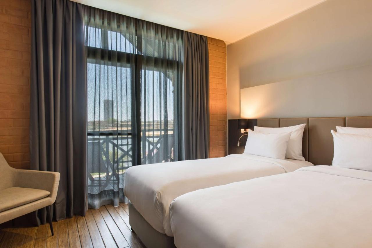 Radisson Hotel Tamboho Waterfront Antananarivo Eksteriør bilde