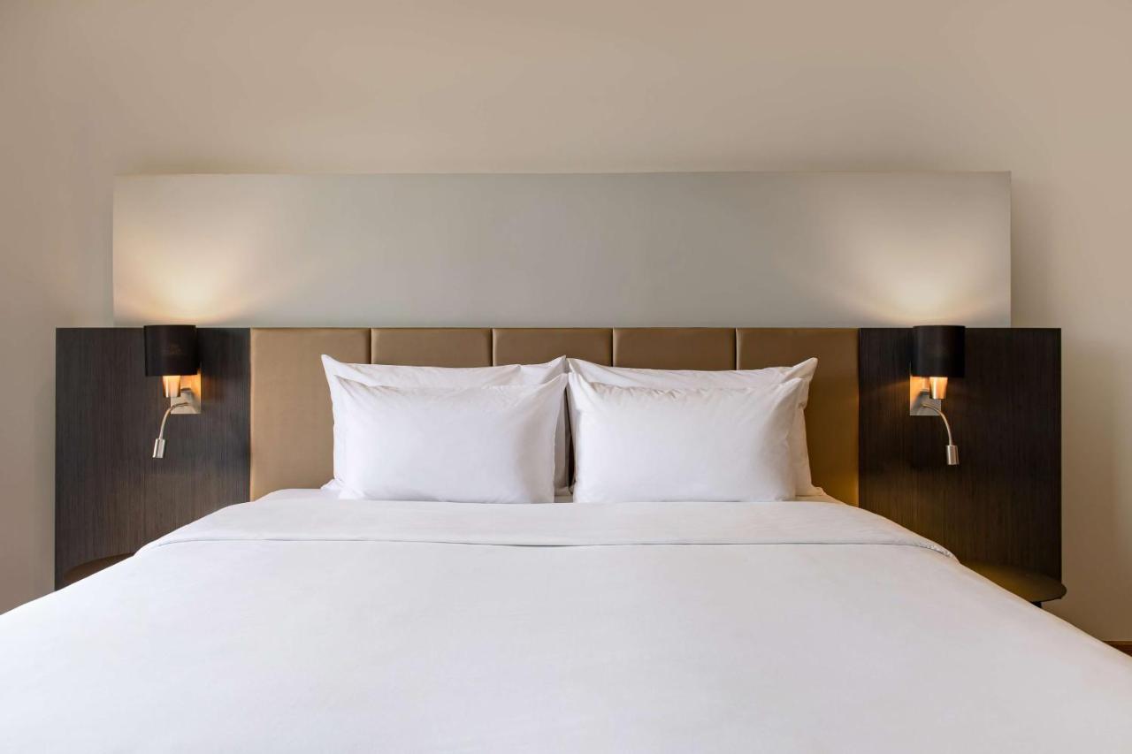 Radisson Hotel Tamboho Waterfront Antananarivo Eksteriør bilde
