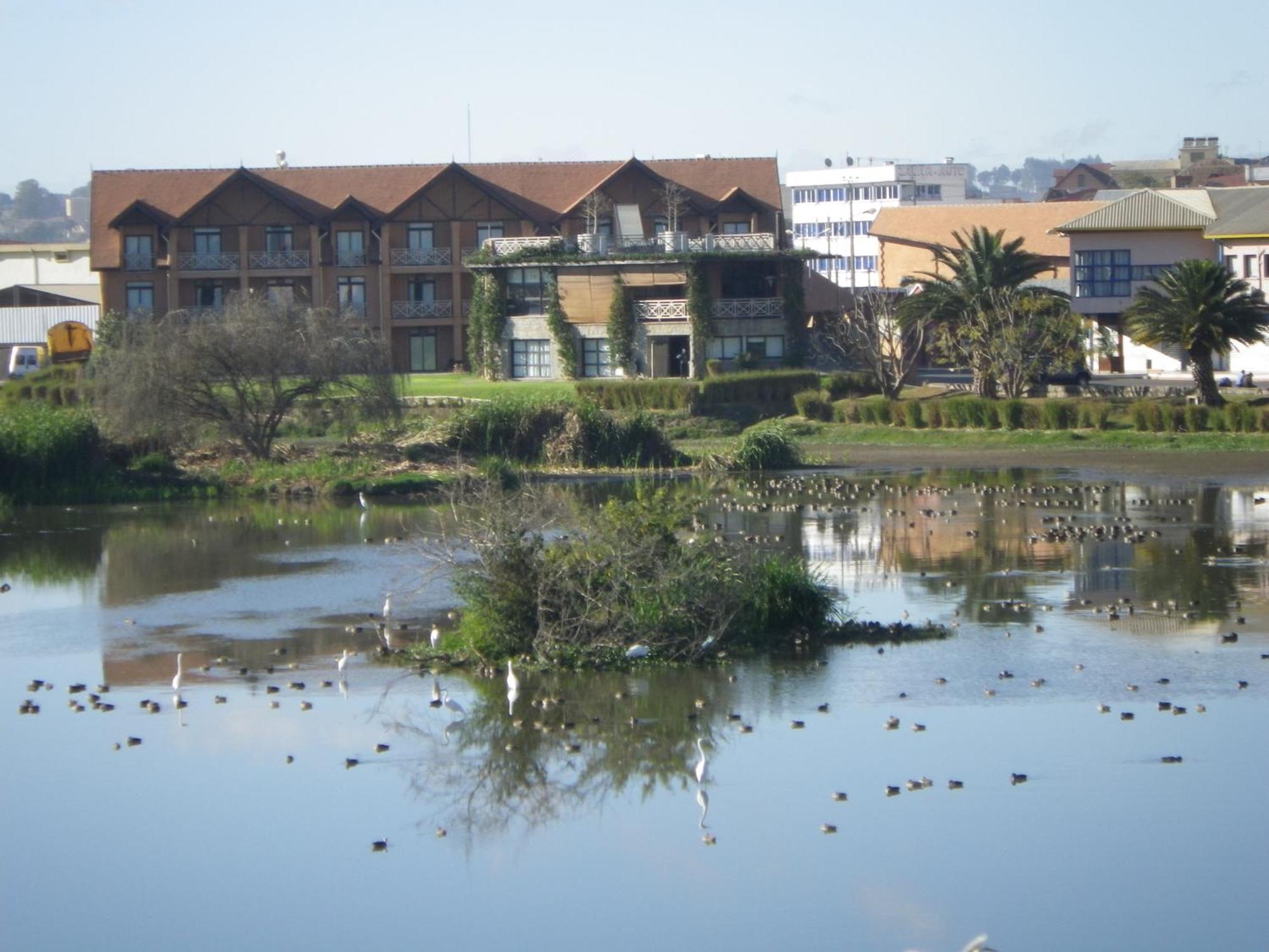 Radisson Hotel Tamboho Waterfront Antananarivo Eksteriør bilde